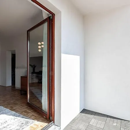 Zentrale By Zachastay Apartamento *